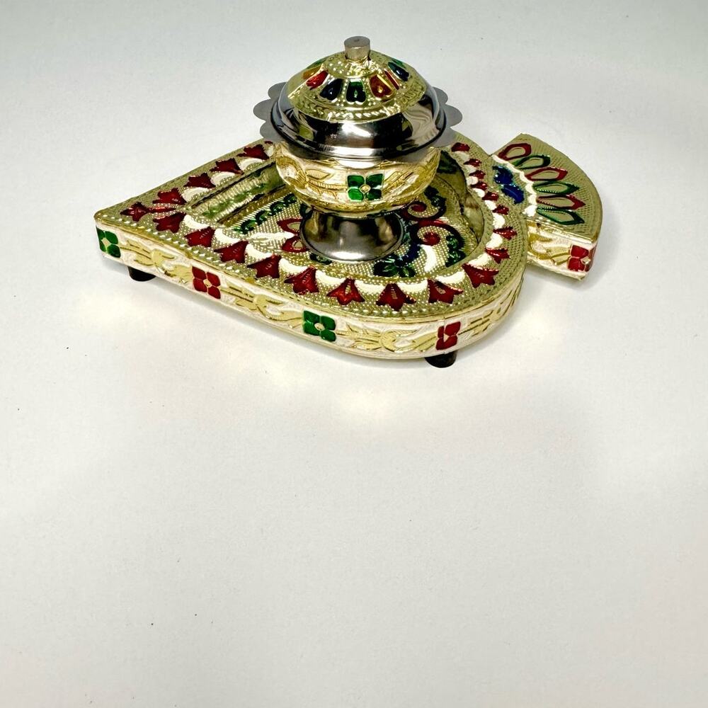 Indian Pan / Leaf Shape Trinket Kumkum Sindoor Box